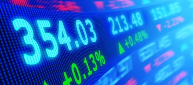 As transações financeiras estão no centro dos mecanismos, negociações e regulações do "novo capitalismo" As transações financeiras estão no centro dos mecanismos, negociações e regulações do "novo capitalismo"