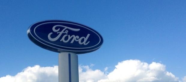 Ford Police Interceptor Explorer SUV is emitting carbon monoxide per the NHTSA/Phot via Mike Mozart, Flickr Ford Police Interceptor Explorer SUV is emitting carbon monoxide per the NHTSA/Phot via Mike Mozart, Flickr