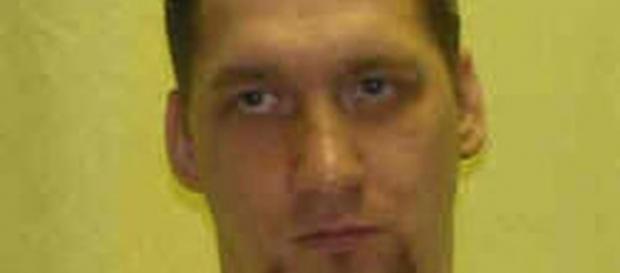 Homem é executado por violentar e matar menina de 3 anos. Reprodução/Internet Homem é executado por violentar e matar menina de 3 anos. Reprodução/Internet