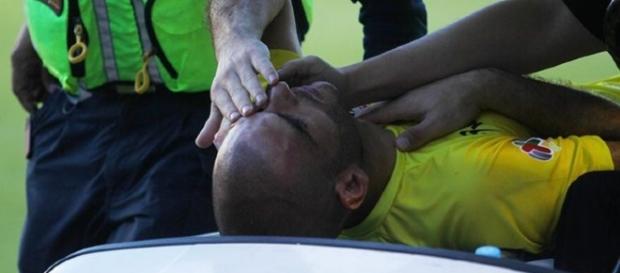 Lucero Alvarez recibió un fuerte golpe en el ojo, estuvo a tres centímetros de perderlo. Lucero Alvarez recibió un fuerte golpe en el ojo, estuvo a tres centímetros de perderlo.