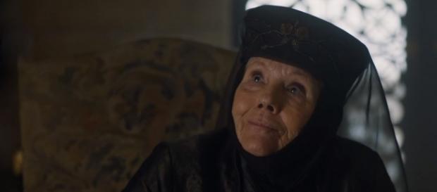 Olenna Tyrell contando para Jaime que matou Joffrey no terceiro episódio da sétima temporada de GoT Olenna Tyrell contando para Jaime que matou Joffrey no terceiro episódio da sétima temporada de GoT