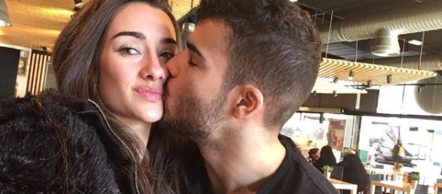 Pol y Adara y el acoso en las redes sociales. Pol y Adara y el acoso en las redes sociales.