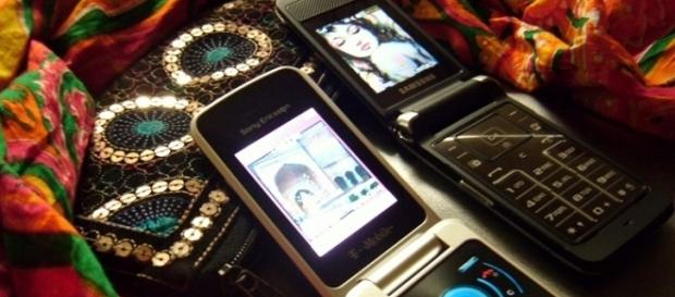 Renders of Samsung's flip phone leaked online/Photo via Shahbano Khushi, Flickr Renders of Samsung's flip phone leaked online/Photo via Shahbano Khushi, Flickr