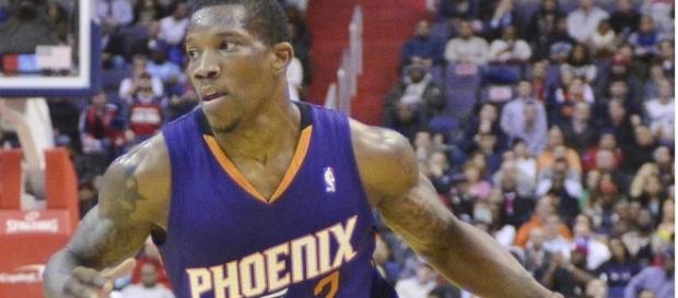 The Phoenix Suns have reportedly offered Eric Bledsoe, T.J. Warren, and a 1st-round pick for Kyrie Irving - Joe Glorioso via Flickr The Phoenix Suns have reportedly offered Eric Bledsoe, T.J. Warren, and a 1st-round pick for Kyrie Irving - Joe Glorioso via Flickr