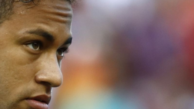 Neymar s'affiche &agrave; Dubai - voaafrique.com