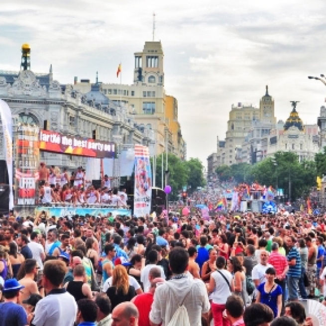 No te pierdas el orgullo gay 2017 en Madrid - VELAZQUEZ SCHOOL - velazquezschool.com
