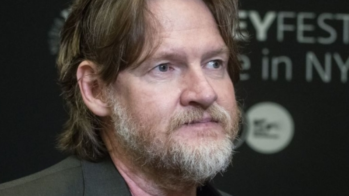 Donal Logue appeals to the public for help finding his missing daughter