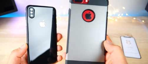 iPhone 8 Prototype - YouTube/EverythingApplePro Channel