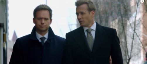 'Suits' season 7 premieres next week [Image via screenshot TVPromosDB YT]