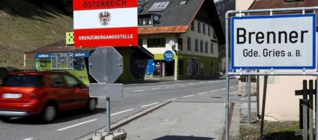 L'Austria schiera 750 soldati e quattro veicoli blindati al Brennero L'Austria schiera 750 soldati e quattro veicoli blindati al Brennero