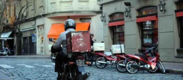 Los repartidores piden mejoras en sus condiciones laborales Los repartidores piden mejoras en sus condiciones laborales
