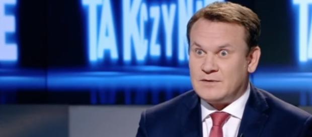 Polityk Dominik Tarczyński (źródło: Polsat News). Polityk Dominik Tarczyński (źródło: Polsat News).