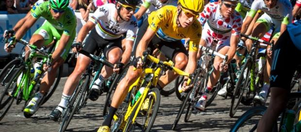 Tour de France 2017 - CC BY -- Tour de France 2017 - CC BY --