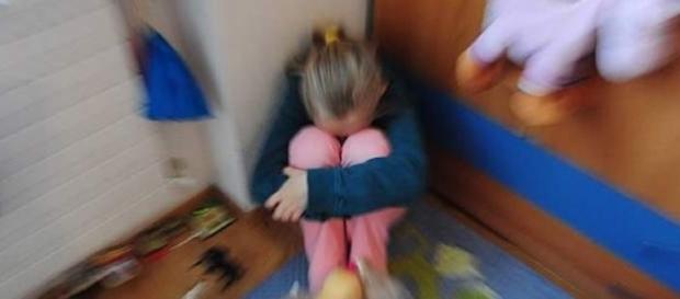 Violenze su ragazzina di 12 anni Violenze su ragazzina di 12 anni