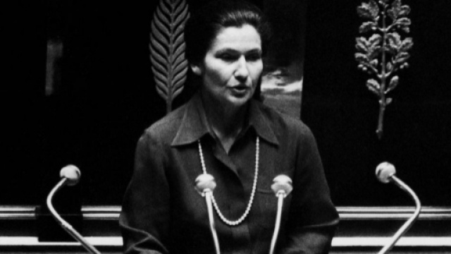 Simone Veil : il y a 40 ans, le début du combat, quel héritage ? - puretrend.com