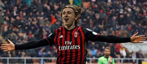Il fotomontaggio di Luka Modric con la maglia del Milan