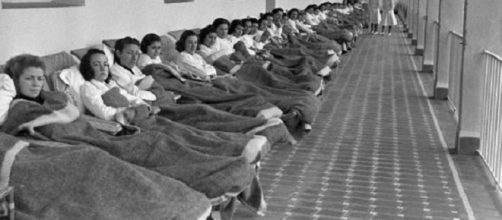 Immagine del 1943, dell’ospedale San Rafael a Segovia (Spagna), con le pazienti TBC.
