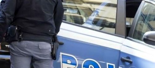 Poliziotto arrestato per stalking: avrebbe perseguitato un commerciante con diffamazioni e minacce