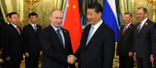 Vladimir Putin e Xi Jinping nel vertice bilaterale di Mosca