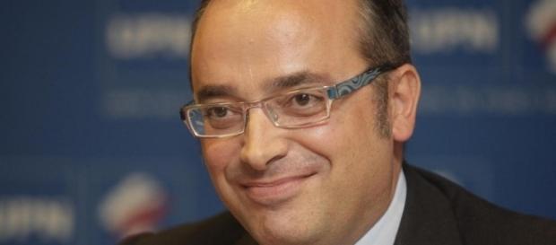 Alfredo Urdaci ha publicado un libro sobre la España de 2016 ... - diariodenavarra.es Alfredo Urdaci ha publicado un libro sobre la España de 2016 ... - diariodenavarra.es