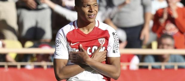 Mbappé estaría poniendo condiciones a Florentino para fichar por el Madrid Mbappé estaría poniendo condiciones a Florentino para fichar por el Madrid