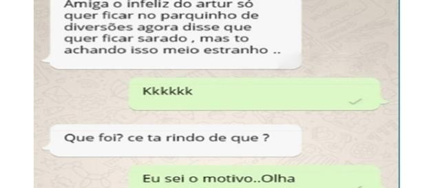 Veja o motivo que esse homem só queria ficar no parquinho Veja o motivo que esse homem só queria ficar no parquinho