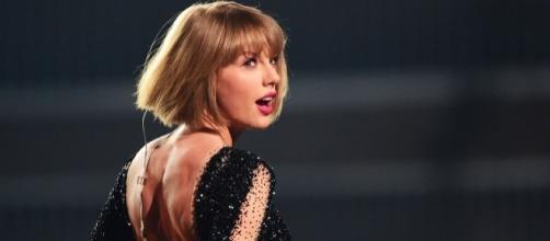 T-Swift is taking a long break to focus on her new album and her relationship with Joe Alwyn. (via Blasting News library)