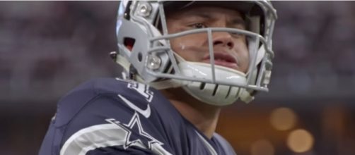 Did Dak Prescott use a machine to provide his autograph on some recent sports cards he was supposed to sign? [Image via NFL/YouTube]