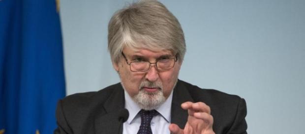 Il ministro del Lavoro Giuliano Poletti. Il ministro del Lavoro Giuliano Poletti.