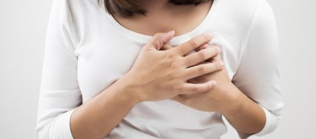 Pelos ao redor dos seios podem significa síndrome Pelos ao redor dos seios podem significa síndrome