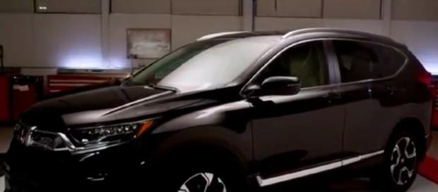 2018 HONDA CR-V Review CARS ARENA/Youtube 2018 HONDA CR-V Review CARS ARENA/Youtube