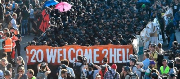 At least 76 police officers injured in G20 protests in Hamburg, Germany (Image Credit: go.com) At least 76 police officers injured in G20 protests in Hamburg, Germany (Image Credit: go.com)
