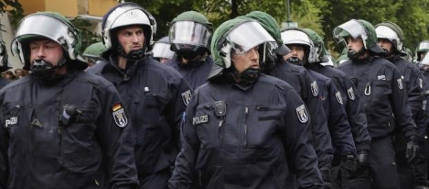 Germany: Police Stopping Gang War Between Torrent Sites - Business ... - businessinsider.com Germany: Police Stopping Gang War Between Torrent Sites - Business ... - businessinsider.com