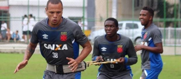 Luis Fabiano também falou sobre o clássico (Foto: Vasco.com.br) Luis Fabiano também falou sobre o clássico (Foto: Vasco.com.br)