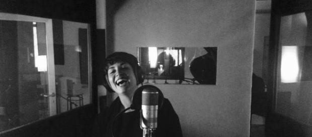 'Ogni giorno come agosto' è il nuovo singolo di Chiara Monaldi, prodotto da Noia Dischi. 'Ogni giorno come agosto' è il nuovo singolo di Chiara Monaldi, prodotto da Noia Dischi.