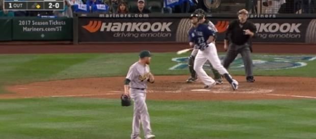 Seattle Mariners fire sale: A lot of fans want Mariners to tear down roster - youtube screen capture / MLB Seattle Mariners fire sale: A lot of fans want Mariners to tear down roster - youtube screen capture / MLB