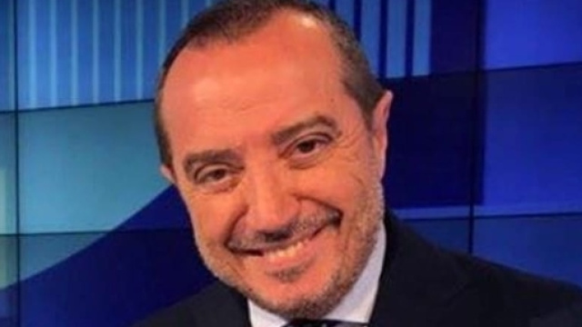 Il giornalista e conduttore televisivo Franco Di Mare finisce sotto i riflettori per un presunto tradimento