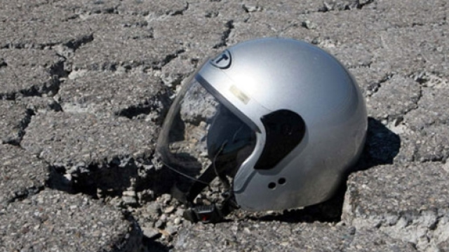 Incidente in moto dopo il lavoro; morto un 26enne - tagpress.it