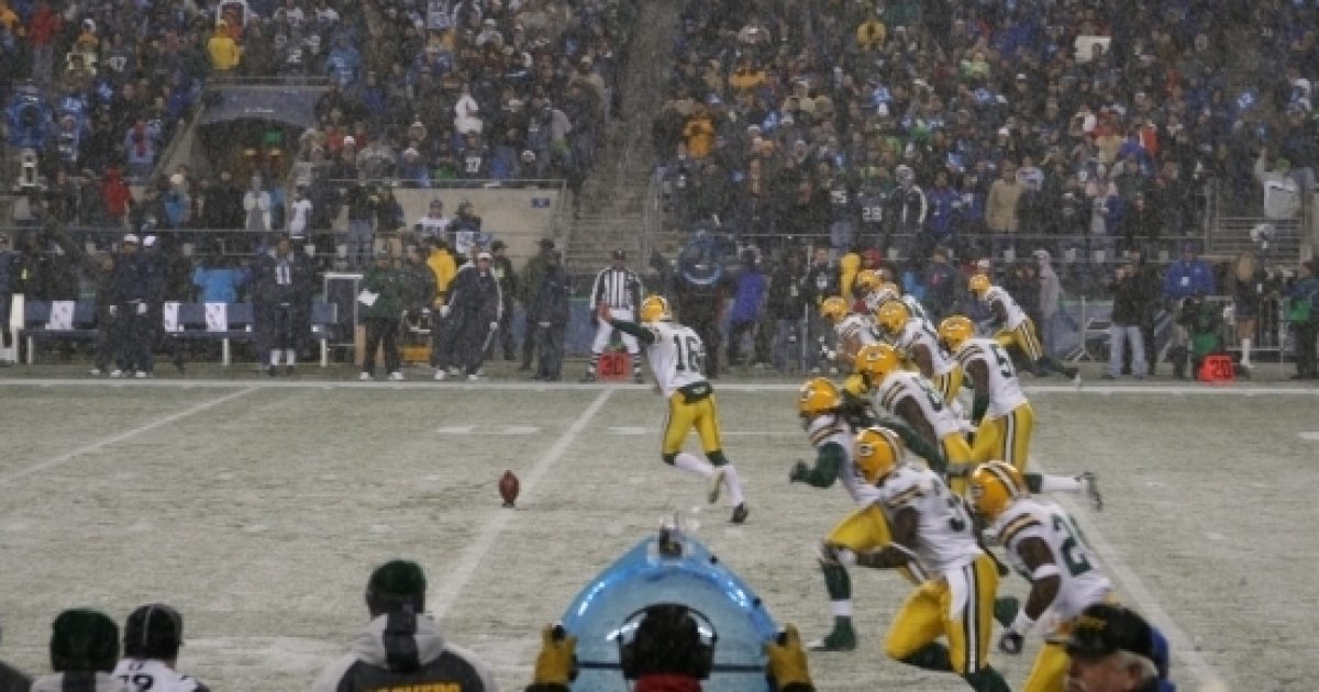 Does The Cold Weather In Green Bay Impact The Packers Success?