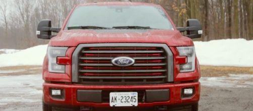 2017 Ford F-150 3.5L EcoBoost Review AutoGuide.com/Youtube