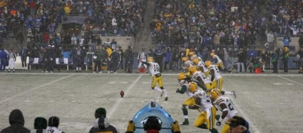 A cold game kickoff at Lambeau in 2006. (Via Wikimedia Commons) A cold game kickoff at Lambeau in 2006. (Via Wikimedia Commons)