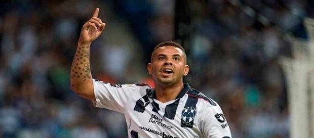 Edwin Cardona, el colombiano no quiere continuar en Monterrey. Edwin Cardona, el colombiano no quiere continuar en Monterrey.