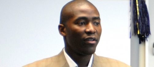 Jamal Crawford agreed to a 2-year, $8.9 million deal with Timberwolves – Mayor McGinn via WikiCommons