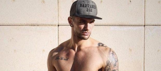 Albert Barranco regala a sus fans un posado desnudo celebrar sus 250.000 seguidores. Albert Barranco regala a sus fans un posado desnudo celebrar sus 250.000 seguidores.