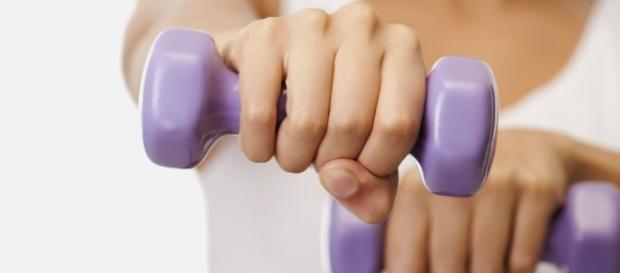 Ejercicios para reafirmar el busto - Mejor con Salud - mejorconsalud.com Ejercicios para reafirmar el busto - Mejor con Salud - mejorconsalud.com