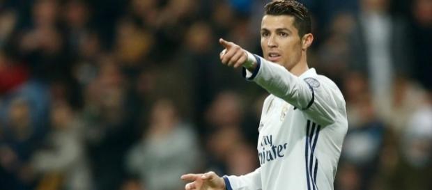 Real Madrid : Cristiano Ronaldo a pris une décision sur son avenir ! Real Madrid : Cristiano Ronaldo a pris une décision sur son avenir !