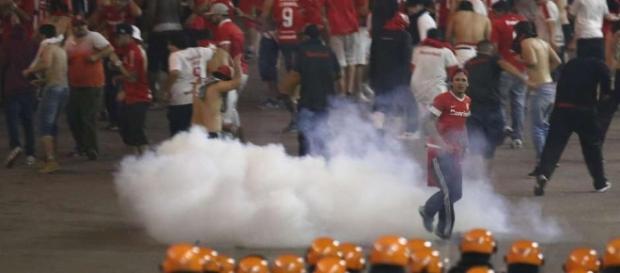Torcida se revolta no Beira-Rio - Gazeta Press Torcida se revolta no Beira-Rio - Gazeta Press