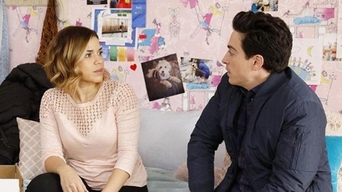 Superstore Season 3 Kelly Stables In Recurring Love Triangle