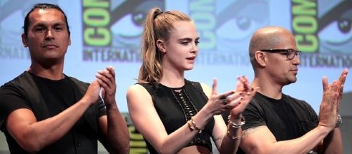 Cara Delevingne during the Comic-Con event / Photo via Gage Skidmore, Wikimedia Commons