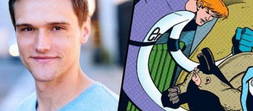 Hartley Sawyer, Elongated Man/ photo by @TheCW via Twitter